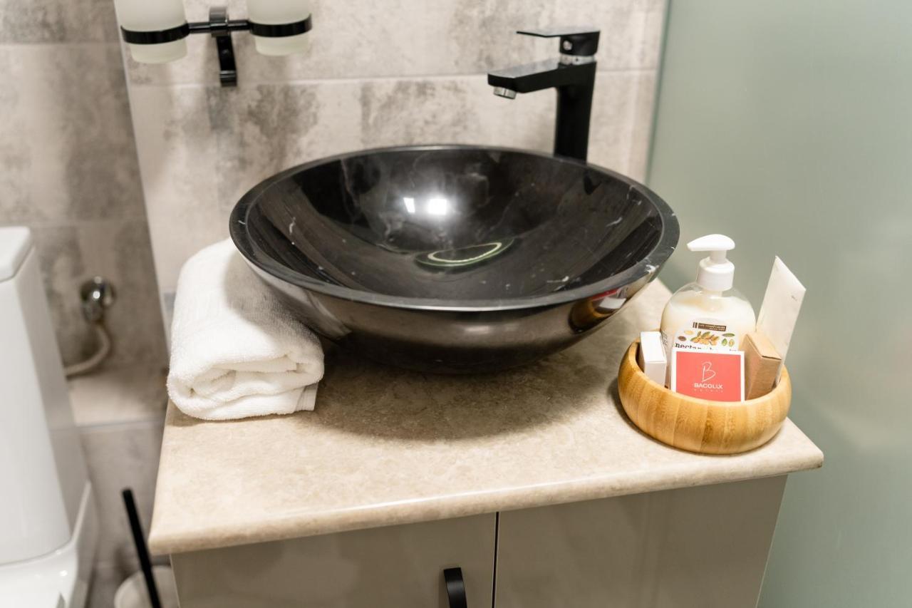 Apartament Alessia ドロベタ＝トゥルヌ・セヴェリン エクステリア 写真