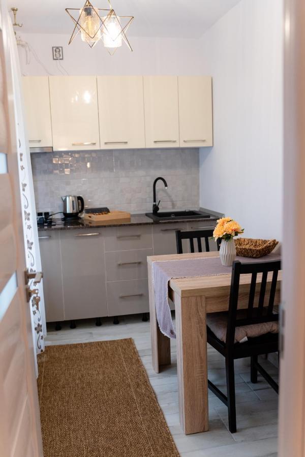 Apartament Alessia ドロベタ＝トゥルヌ・セヴェリン エクステリア 写真